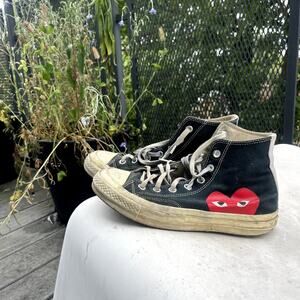 Item 146 Womens CDG converse heart shoes, size 8